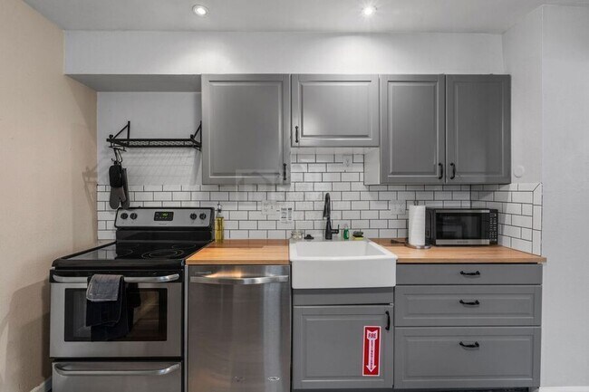 Building Photo - 1326 Westend Ave