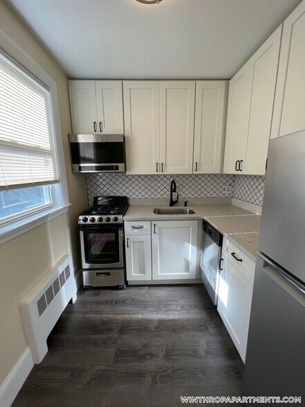 Building Photo - 90 Winthrop Shore Dr