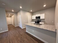 Building Photo - 509 E 21st St