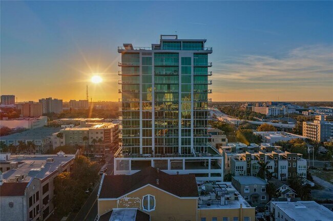 Building Photo - 777 3rd Ave N