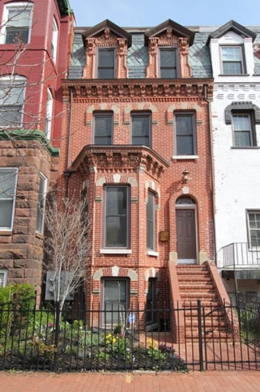 Building Photo - 909 T St NW