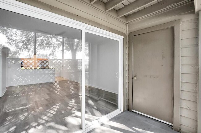 Building Photo - 2500 Winding Creek Blvd