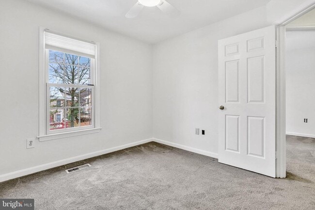 Building Photo - 7413 Salford Ct