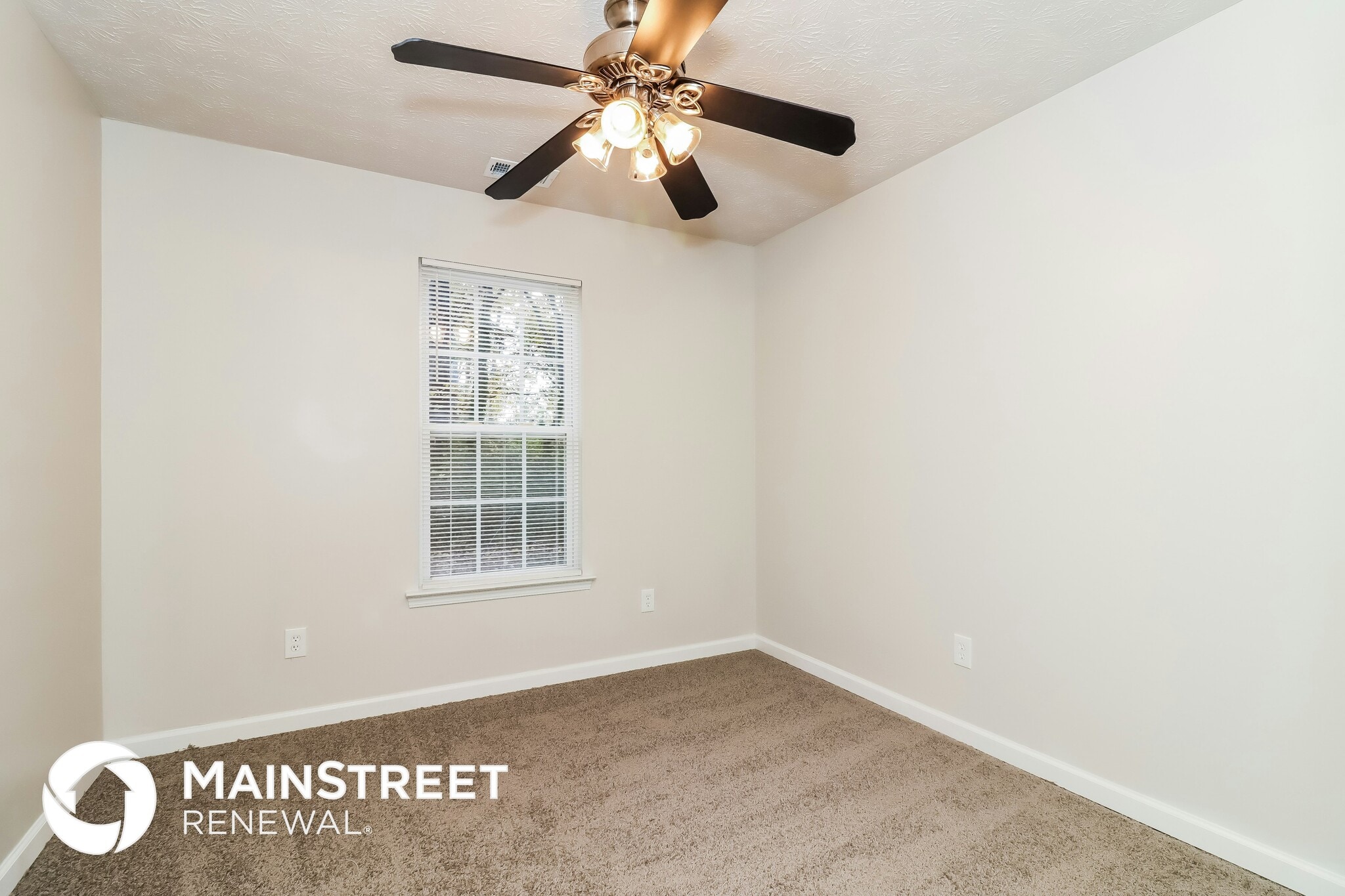 Building Photo - 129 Rosewood Dr