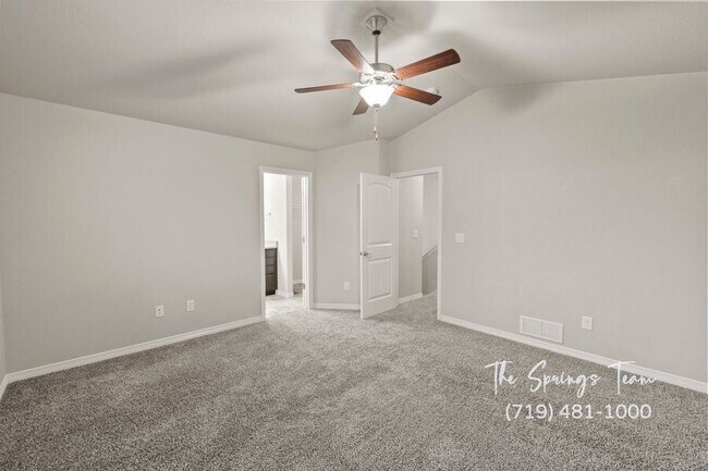 Building Photo - 10957 Matta Dr