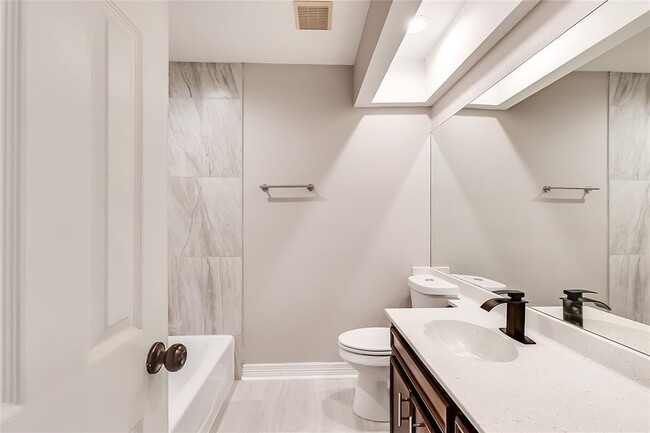 Building Photo - 1143 Orchard Park Cir