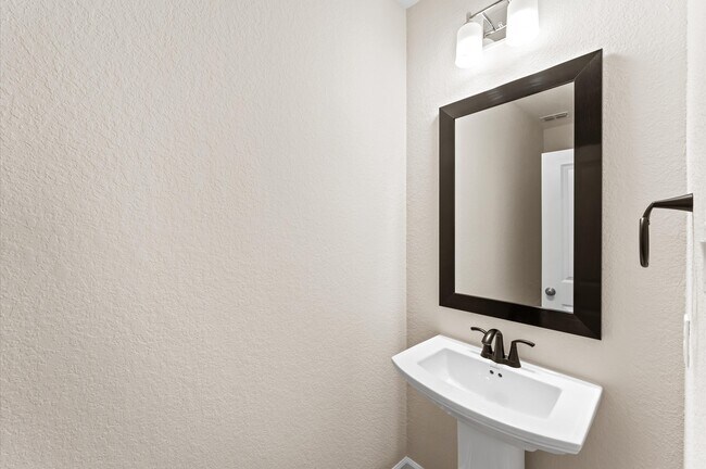 Building Photo - 5702 Diamond Dust Dr