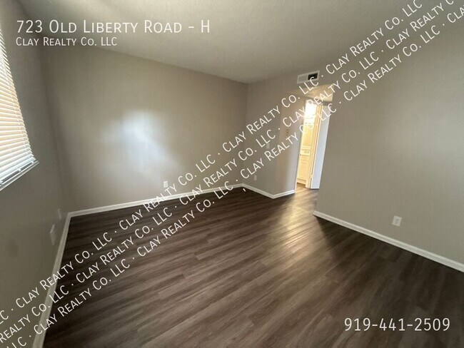 Building Photo - 723 Old Liberty Rd
