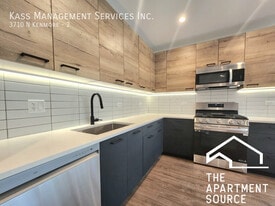 Building Photo - 3710 N Kenmore Ave