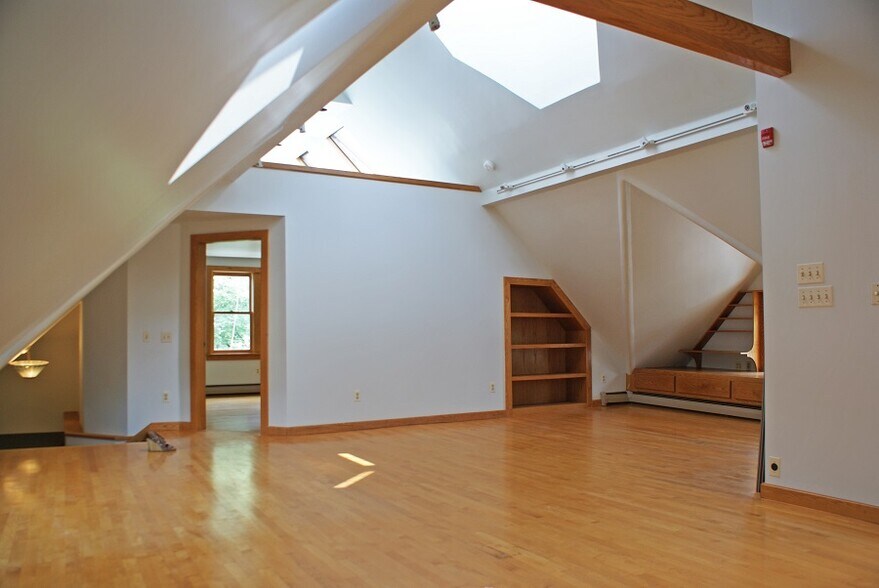 Living Room - 264 N Pleasant St