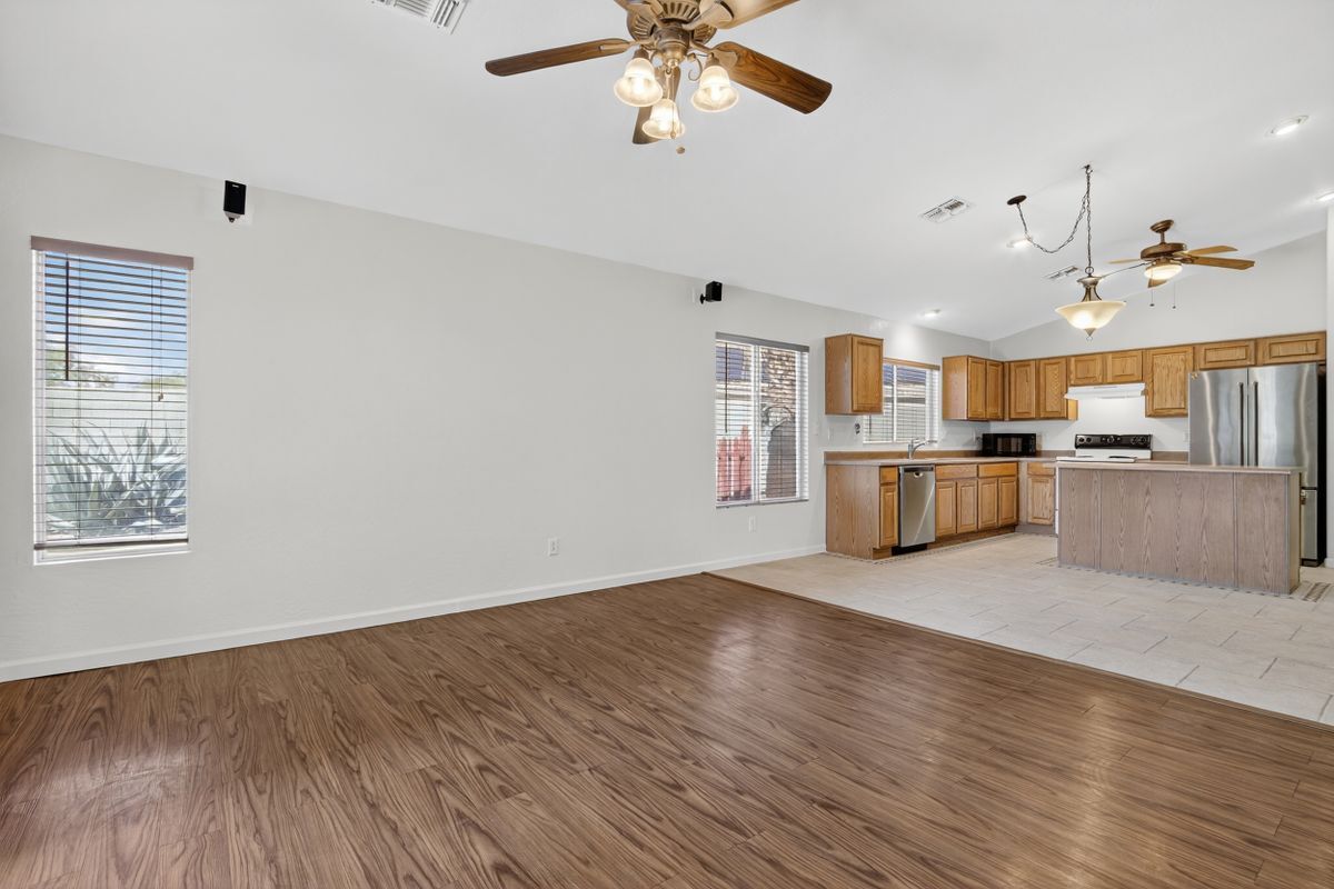 Building Photo - 15481 W Mauna Loa Ln