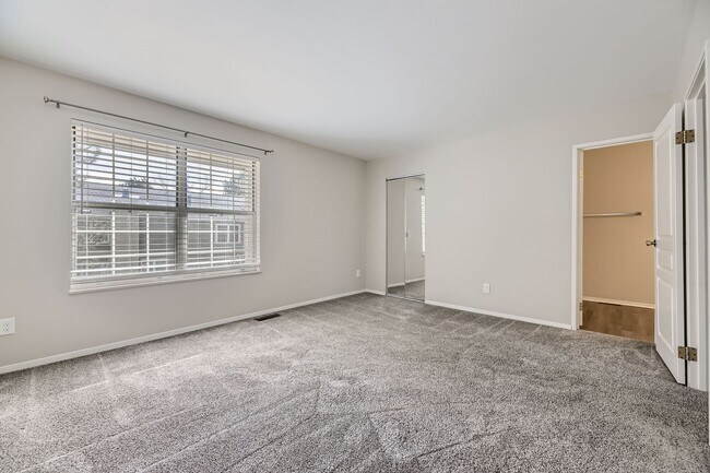Building Photo - 3445 S Ammons St
