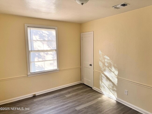 Building Photo - 4752 Post St