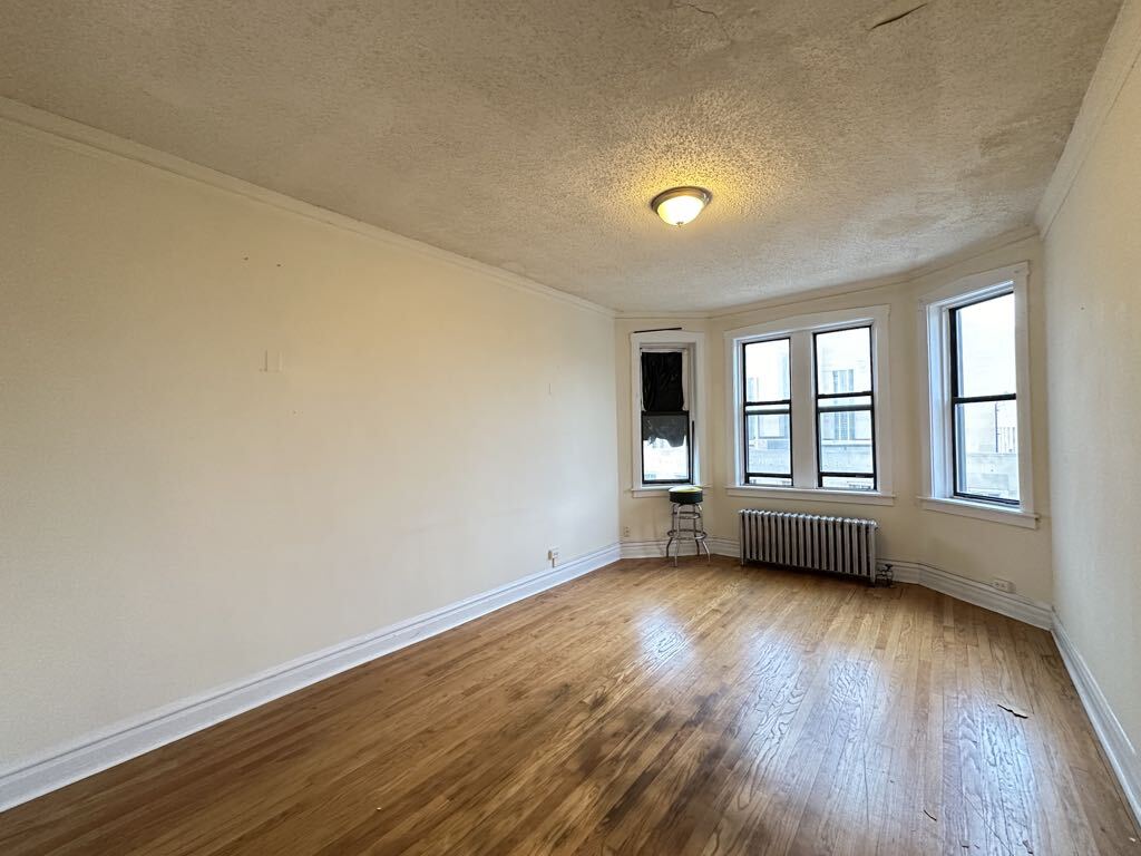 Building Photo - 1542 N Kedzie Ave