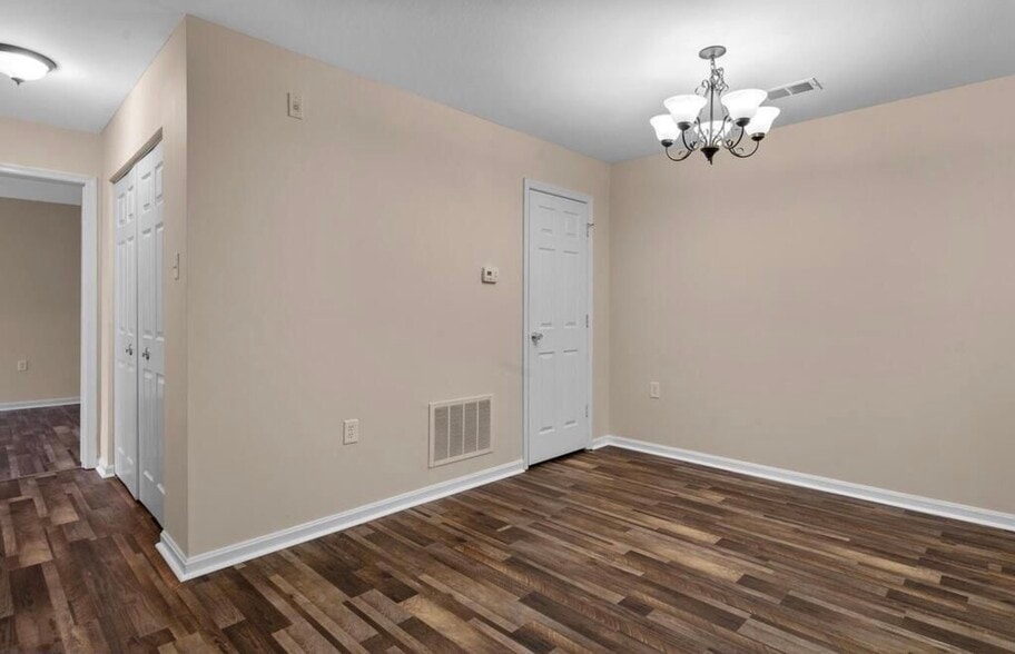 Building Photo - 12008 Amber Ridge Cir
