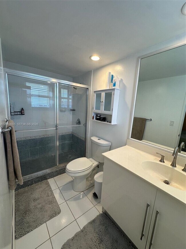 Building Photo - 3001 S Ocean Dr