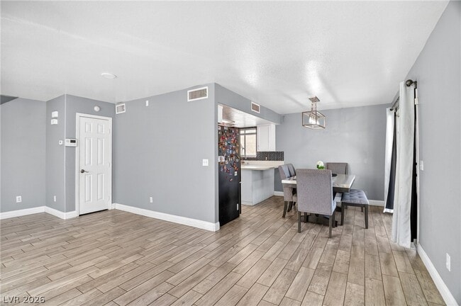 Building Photo - 7520 Bowles Dr