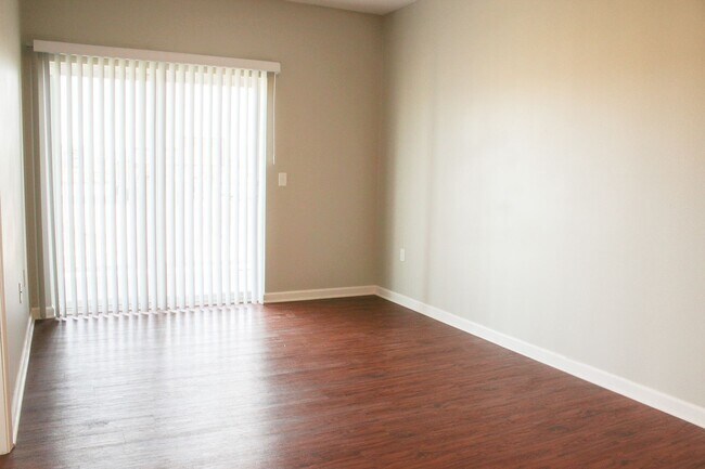 Building Photo - 3201 Redhawk St