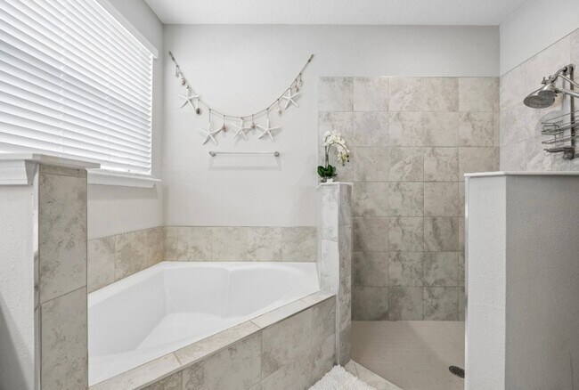 Building Photo - 86167 Amaryllis Court