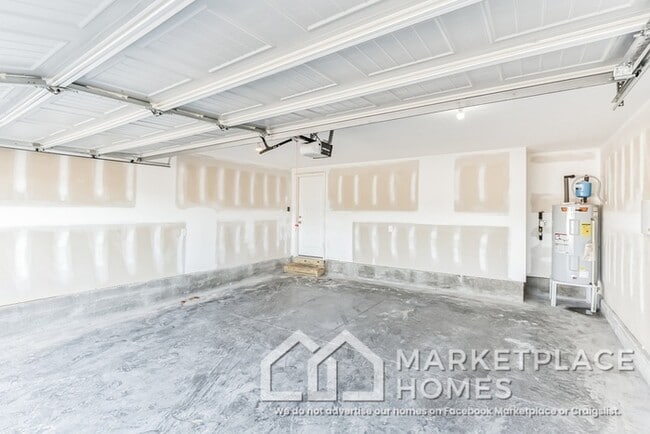 Building Photo - 741 Hollandale Rd