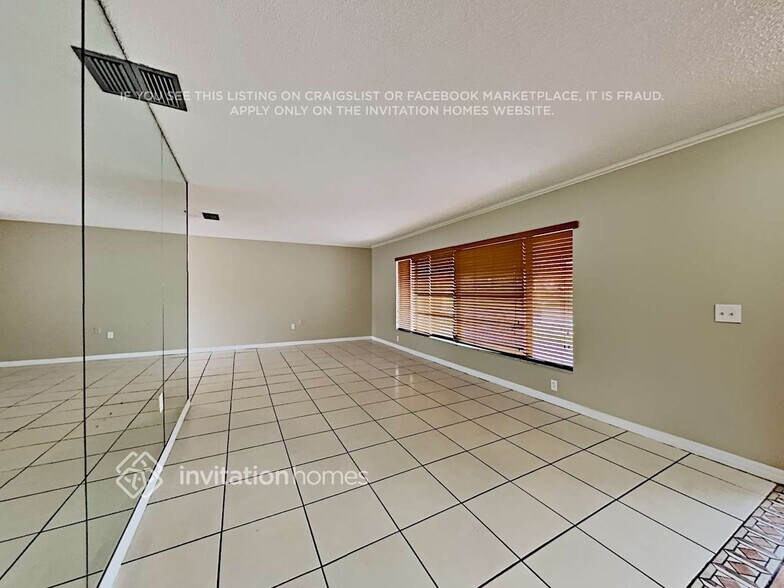 Building Photo - 1041 NW 89th Terrace