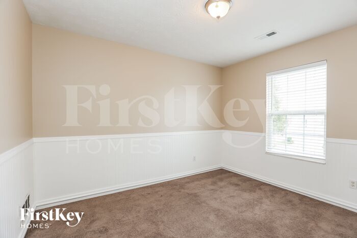 Building Photo - 100 Teil Tree Ct