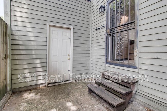Building Photo - 1401 Linden Ave