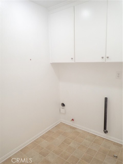 Building Photo - 27605 Chicory St