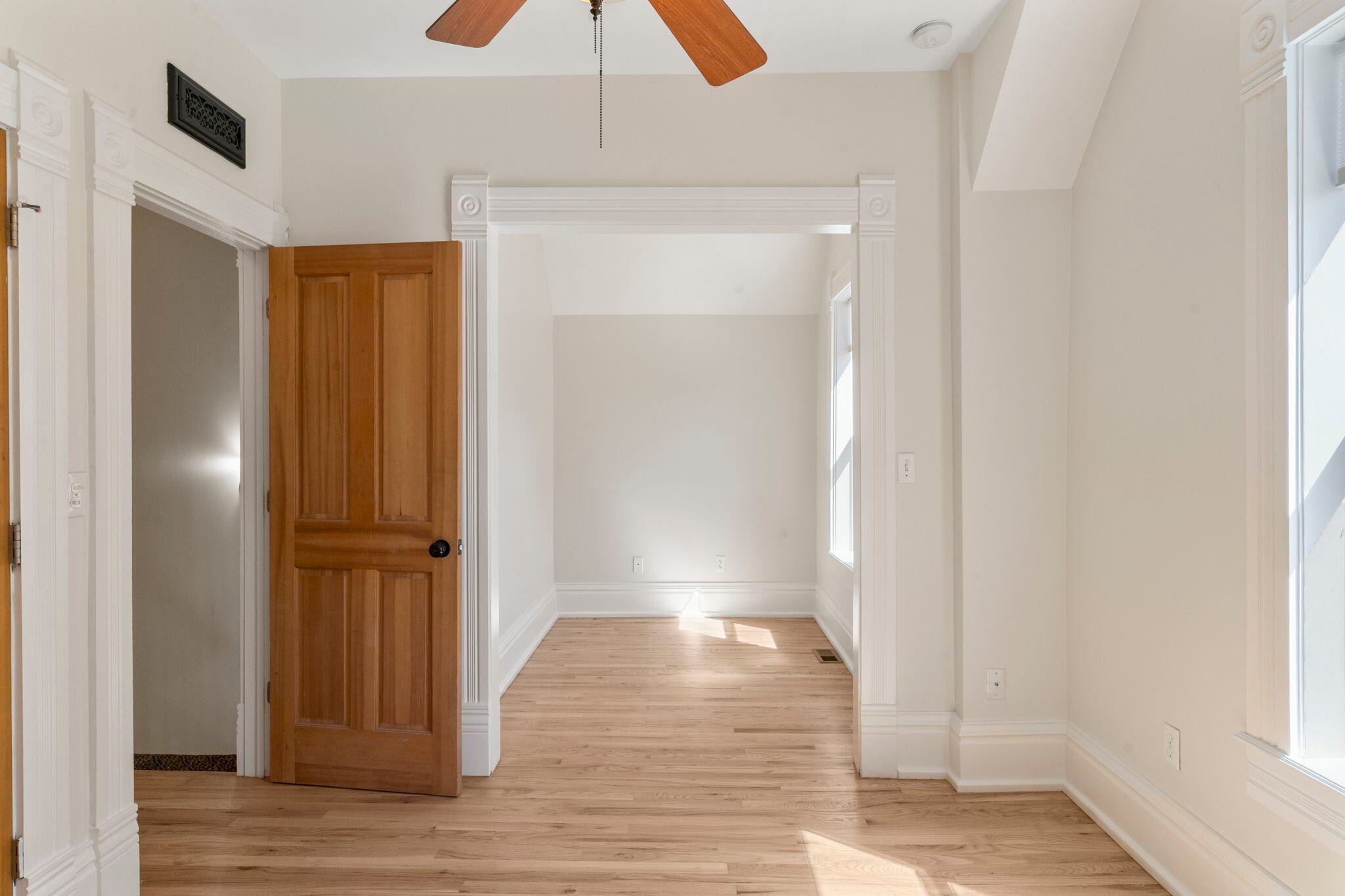 Front bedroom also has smaller side nook for office or bonus space. - 3347 Tejon St