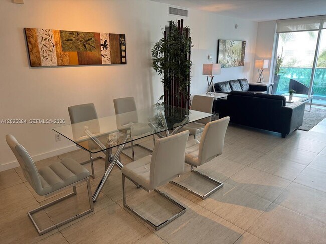 Building Photo - 4001 S Ocean Dr
