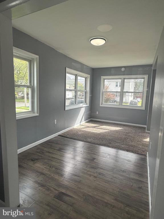 Building Photo - 75 Melrose Ave