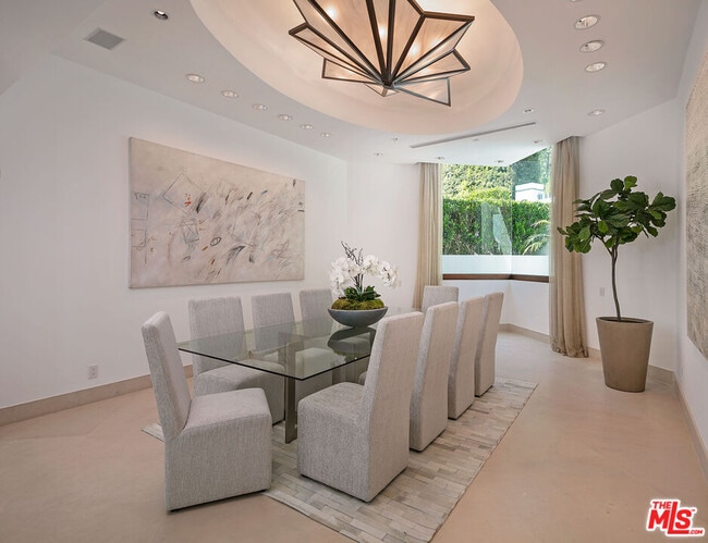 Building Photo - 1118 Calle Vista Dr