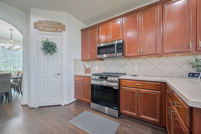 Building Photo - 21506 Avalon Queen Dr