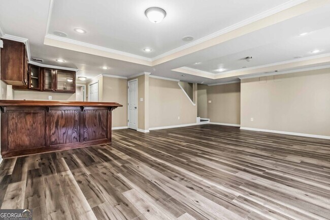 Building Photo - 825 Somerset Vale Dr