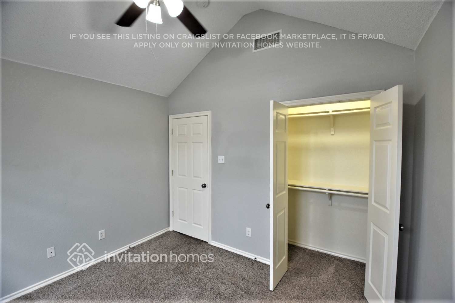Building Photo - 1117 Park Glen