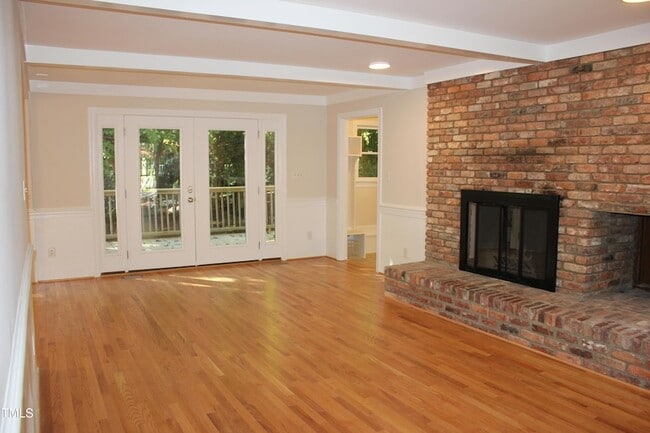 Building Photo - 6321 Gainsborough Dr