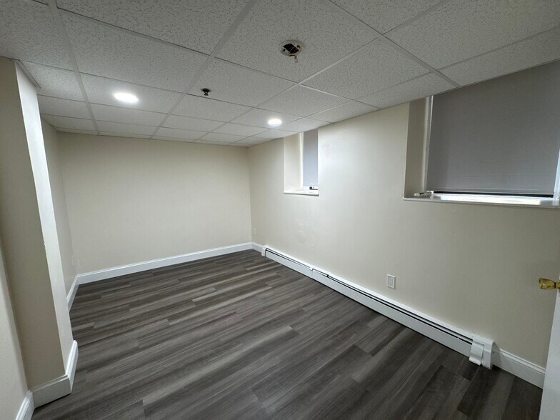 Building Photo - 1188 Commonwealth Ave