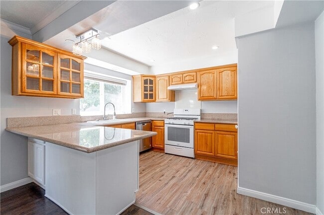 Building Photo - 2370 W 239th St