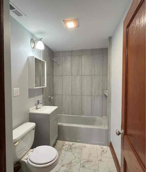 Building Photo - 840 Jackson St