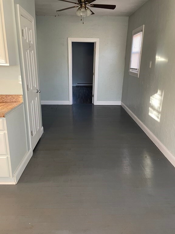 Building Photo - 14 Hartford Ave E