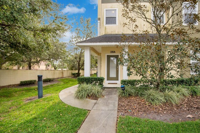 Building Photo - 28 W Esther St