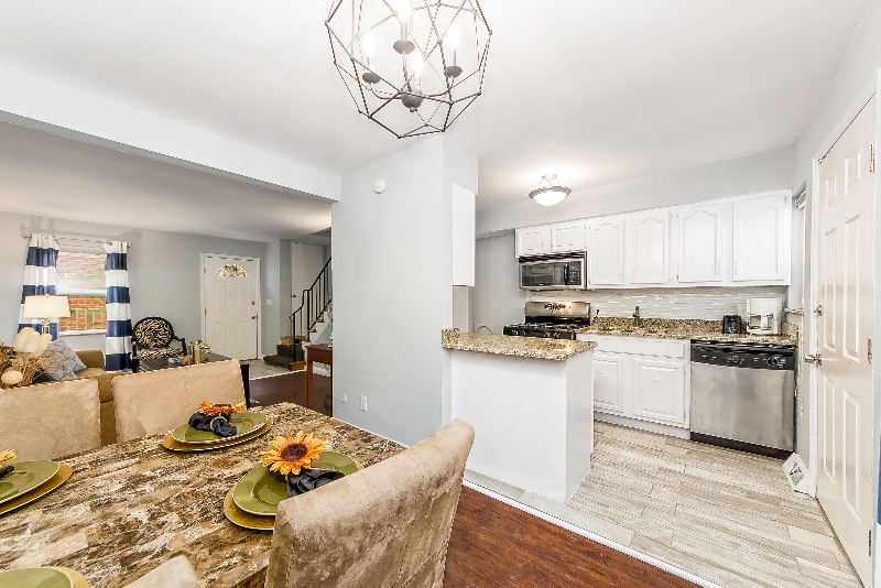 Building Photo - 51 King Ave