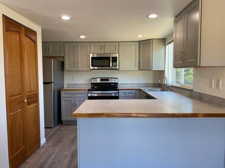 Building Photo - 5517 108th Avenue Ct E