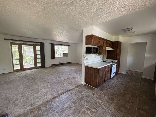 Building Photo - A gardener's delight! 3-bedroom home nestled in the countryside but close to town.