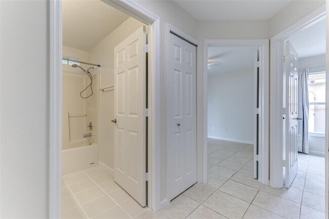 Building Photo - 610 Belvoir Dr