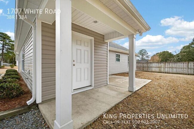 Building Photo - 1707 White Rd