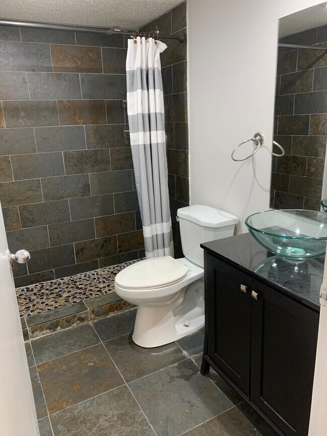 Building Photo - 6315 La Costa Dr