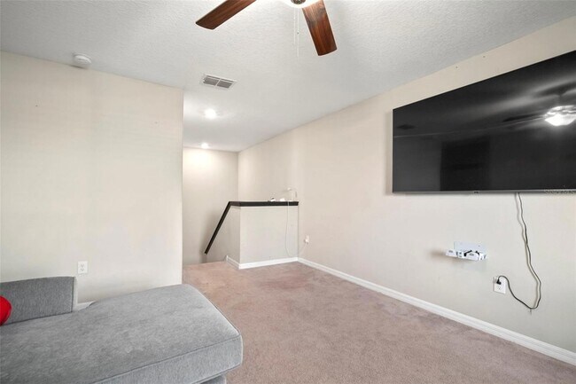 Building Photo - 5430 Blue Azure Dr