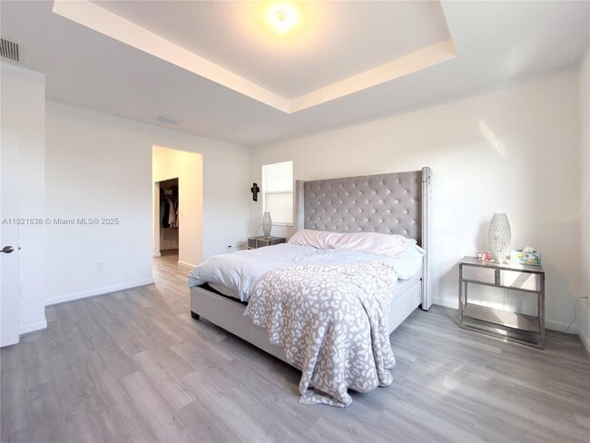 Building Photo - 2636 SE 13th Ct