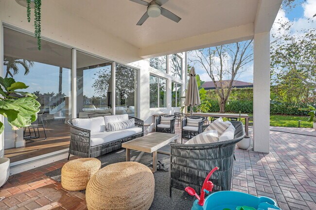 Building Photo - 11615 Paradise Cove Ln